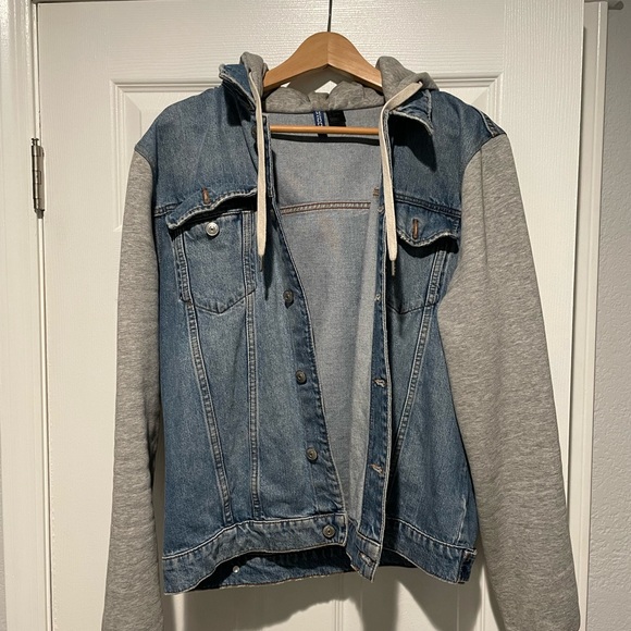 H&M Divided Jean Jacket with hood - Large - Picture 2 of 4